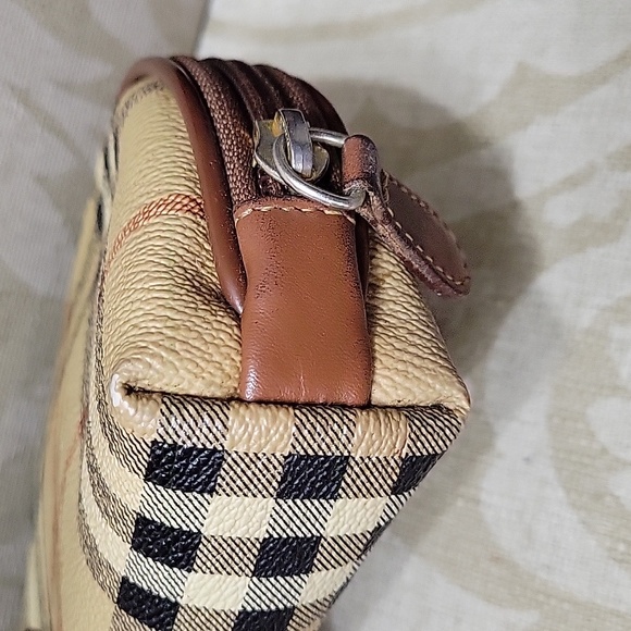 BURBERRYS VINTAGE COSMETIC BAG - Picture 4 of 11